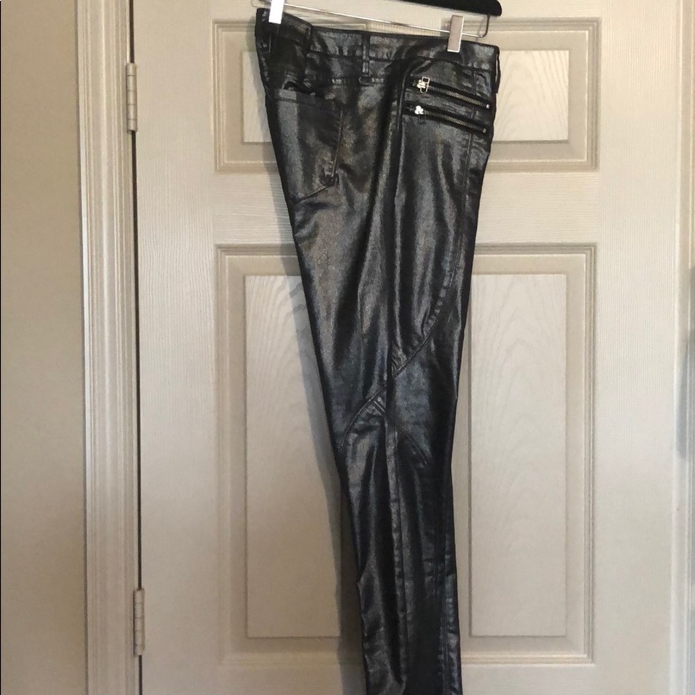 Design Sil-Siliver pants